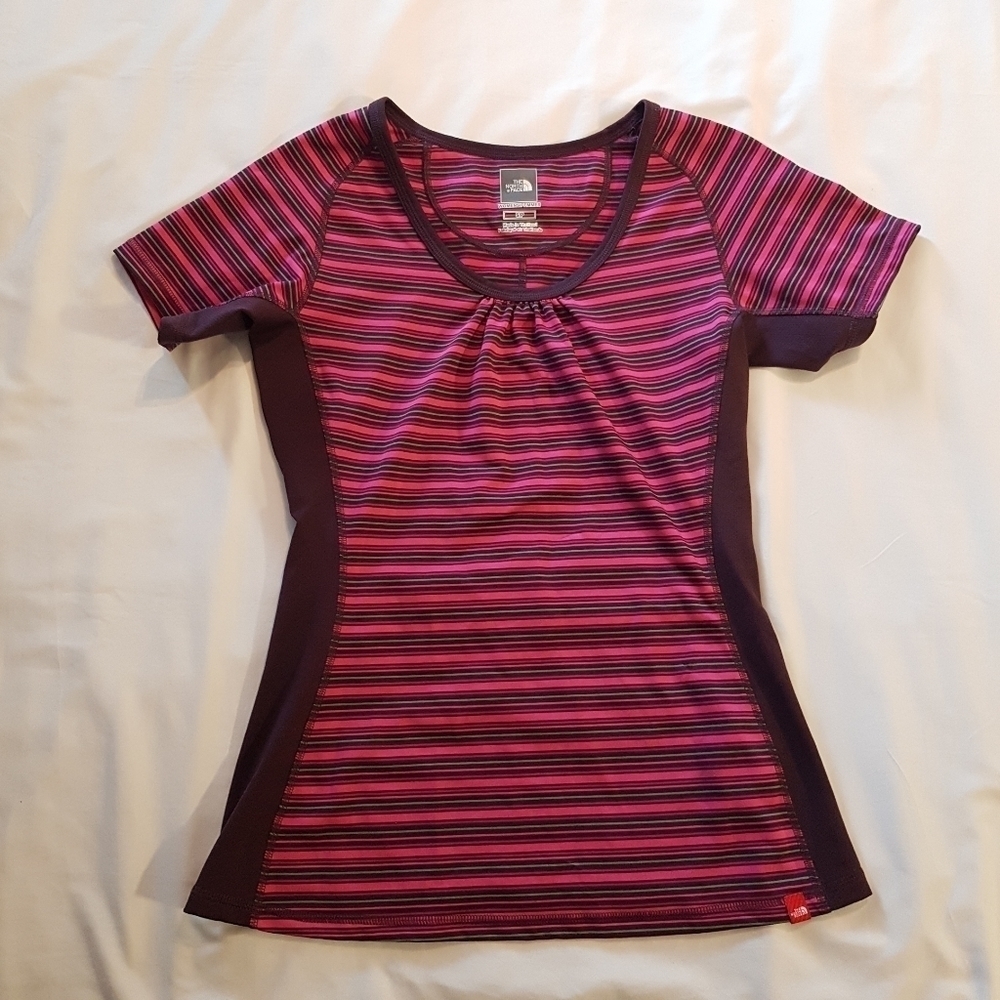 North Face women's size small striped shirt sleeve shirt, EUC